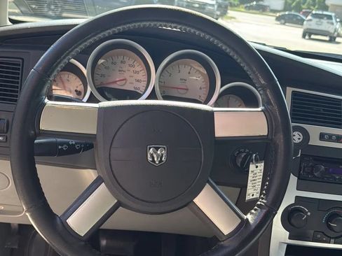 Used 2006 Dodge Magnum R/T RWD image 20