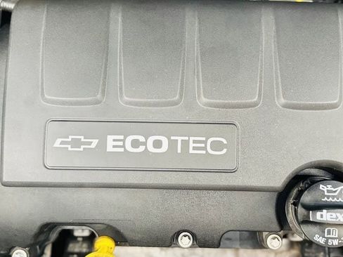 Used 2019 Chevrolet Trax LT w/ LT Convenience Package image 33