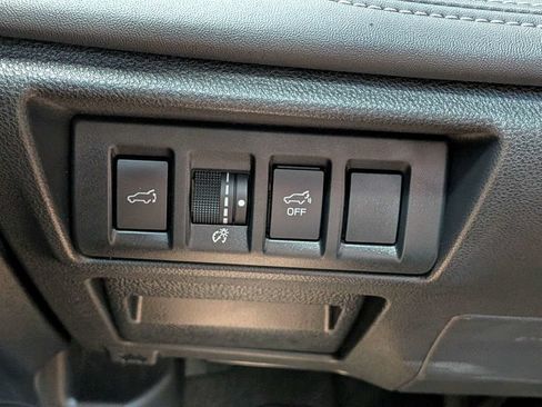 Certified 2025 Subaru Outback Limited XT w/ Tech Package 3 AWD/4WD image 31