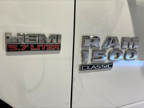 Used 2020 RAM 1500 Classic SLT AWD/4WD image 24