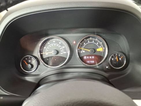 Used 2017 Jeep Compass High Altitude AWD/4WD image 18