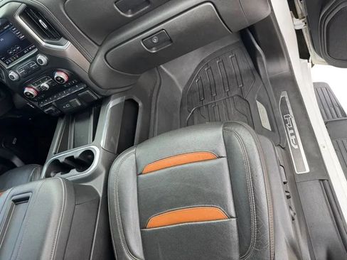 Used 2019 GMC Sierra 1500 AT4 w/ AT4 Premium Package AWD/4WD image 8