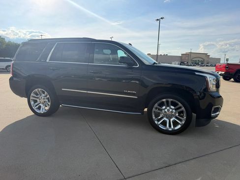 Used 2019 GMC Yukon SLT w/ Premium Edition AWD/4WD image 24