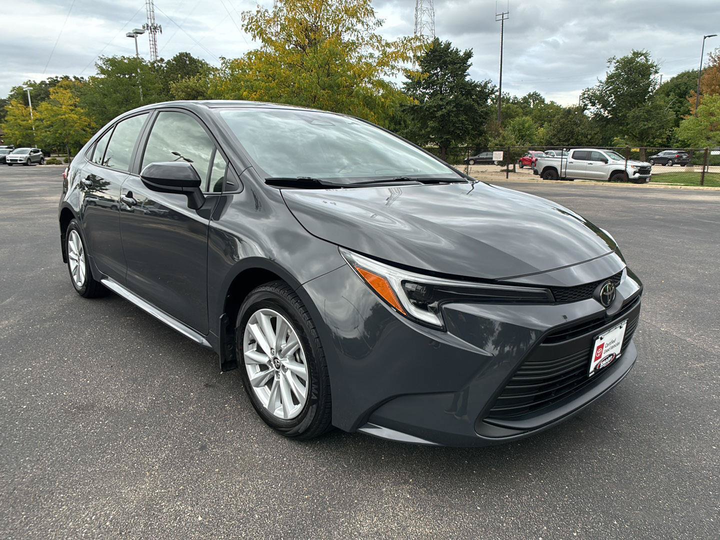 Used 2026 Toyota Corolla LE w/ LE Premium Package FWD image 9