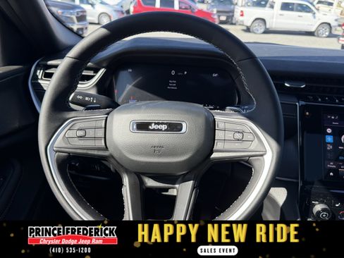 New 2025 Jeep Grand Cherokee 4WD image 19