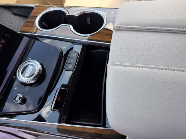New 2026 Cadillac Escalade Platinum Sport AWD/4WD image 17