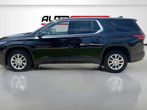 Used 2023 Chevrolet Traverse LS FWD image 4