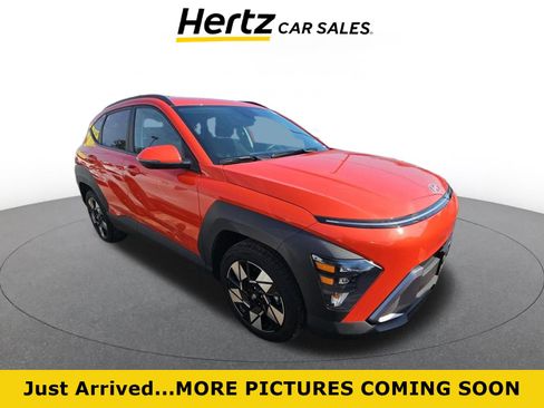 Used 2025 Hyundai Kona SEL image 1