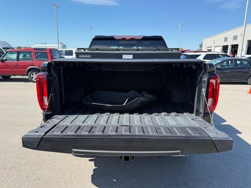 Used 2021 GMC Sierra 1500 AT4 w/ AT4 Premium Package AWD/4WD image 37