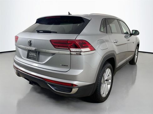 Used 2023 Volkswagen Atlas Cross Sport SE AWD/4WD image 13