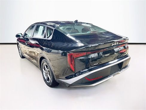 Used 2025 Kia K4 LXS image 5