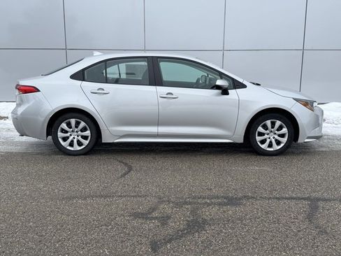 Certified 2022 Toyota Corolla LE image 34