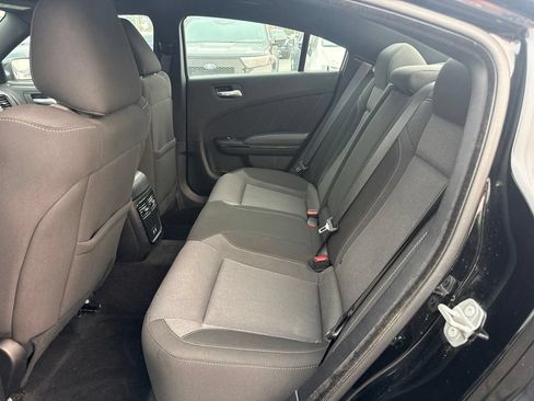 Used 2022 Dodge Charger SXT w/ Blacktop Package RWD image 6
