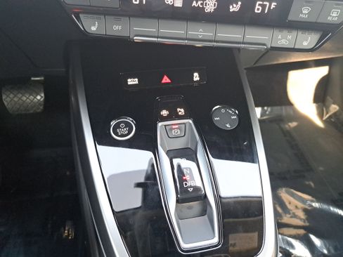 Used 2023 Audi Q4 e-tron Premium Plus w/ Premium Plus RWD image 21