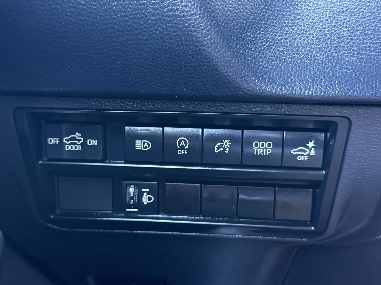 Used 2024 Toyota Tundra SR5 w/ SR5 Convenience Package AWD/4WD image 20
