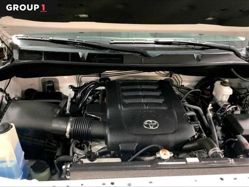Used 2020 Toyota Tundra SR5 w/ TRD Off-Road Package AWD/4WD image 32