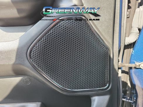 Used 2022 RAM 1500 Limited w/ Body Color Bumper Group AWD/4WD image 14