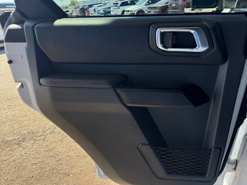 Used 2025 Ford Bronco Outer Banks AWD/4WD image 30