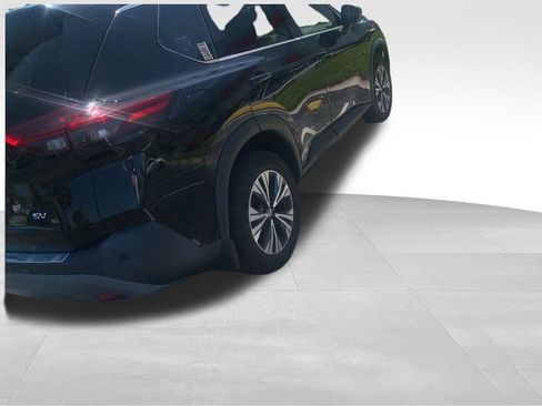 Certified 2021 Nissan Rogue SV w/ Premium Package FWD image 13