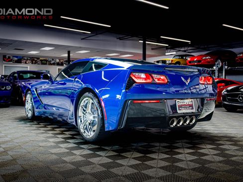 Used 2016 Chevrolet Corvette Stingray 2LT w/ 2LT Preferred Equipment Group image 2