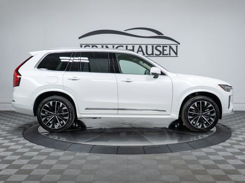 New 2026 Volvo XC90 B6 Ultra image 4