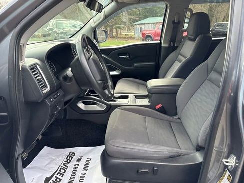 Used 2023 Nissan Frontier SV w/ SV Convenience Package image 9