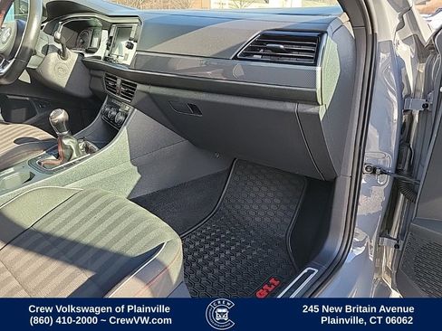 Used 2019 Volkswagen Jetta GLI image 43