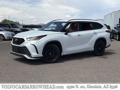 Used 2023 Toyota Highlander XSE