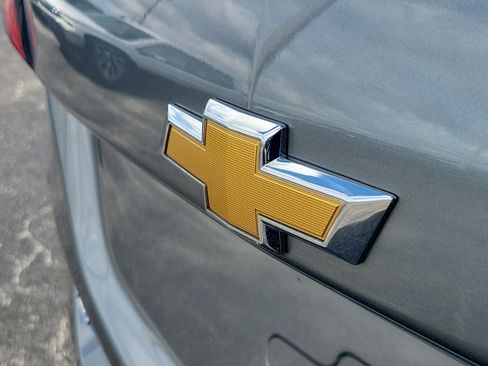 Used 2024 Chevrolet Equinox LT image 9