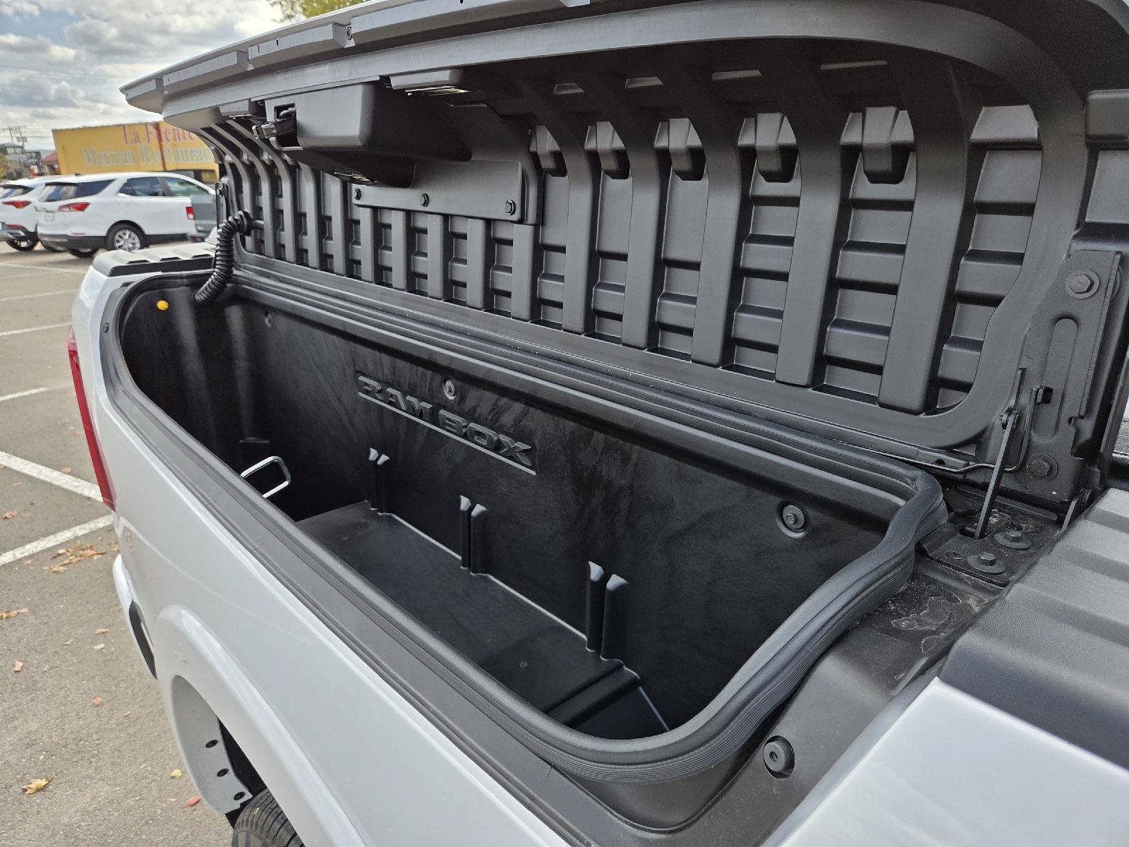 Used 2027 RAM 1500 Tungsten AWD/4WD image 36