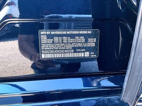 Used 2025 BMW X5 xDrive40i AWD/4WD image 38