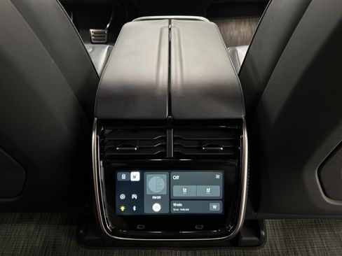Used 2024 Rivian R1S Adventure AWD/4WD image 29