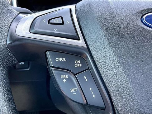 Used 2020 Ford Fusion SE FWD image 16