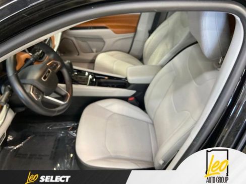 Used 2022 Jeep Compass Limited w/ Sun and Sound Group AWD/4WD image 7