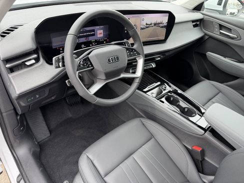 New 2026 Audi Q3 quattro 2.0T image 13