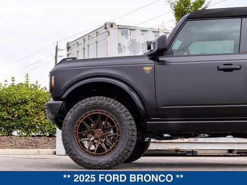 New 2025 Ford Bronco Badlands AWD/4WD image 38