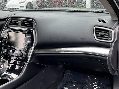 Used 2023 Nissan Maxima SL FWD image 27