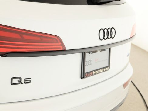 Used 2025 Audi Q5 Prestige w/ Prestige Package image 31