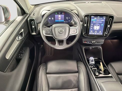 Certified 2023 Volvo XC40 B4 Plus w/ Driver Assist Package image 23