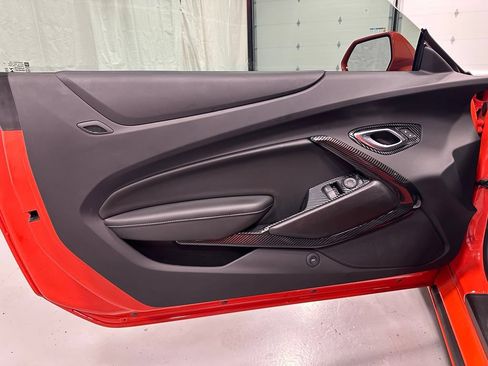 Used 2021 Chevrolet Camaro SS RWD image 8