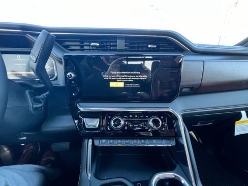 New 2026 GMC Sierra 2500 Denali Ultimate image 21