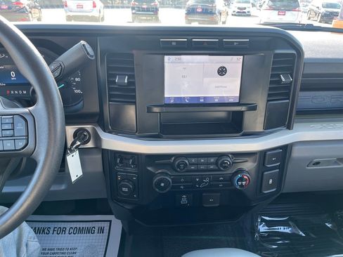 Used 2023 Ford F250 XL AWD/4WD image 23