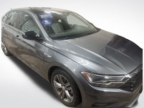 Used 2021 Volkswagen Jetta R-Line w/ R-Line Cold Weather Package image 7