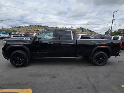 Used 2022 GMC Sierra 3500 Denali w/ Denali Black Diamond Edition