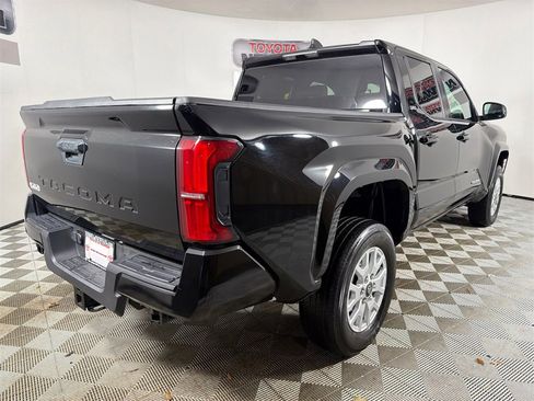 Used 2024 Toyota Tacoma SR5 image 3