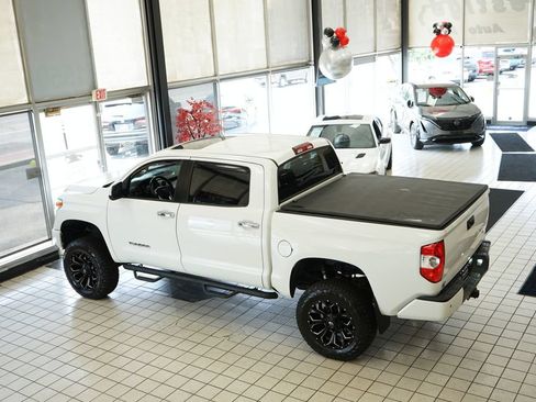 Used 2018 Toyota Tundra Limited w/ Limited Premium Package AWD/4WD image 57