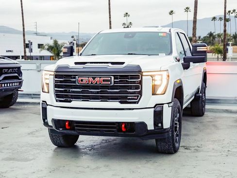Used 2025 GMC Sierra 2500 AT4 image 62