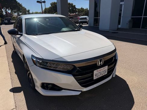Used 2021 Honda Accord Sport image 4
