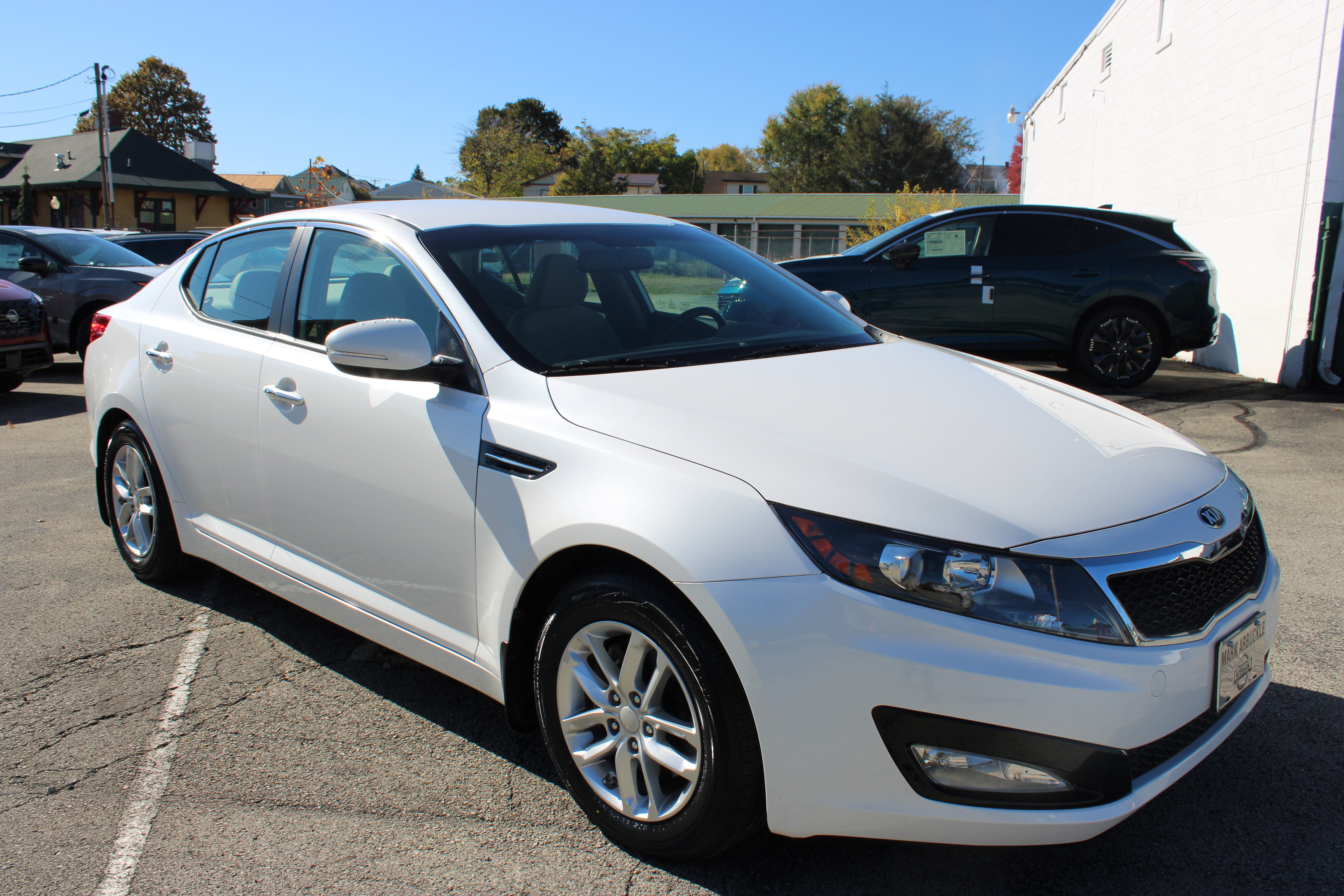 Used 2013 Kia Optima LX FWD image 7