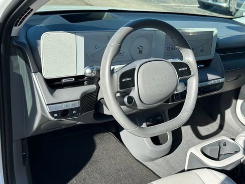 Used 2024 Hyundai Ioniq 5 Limited image 22